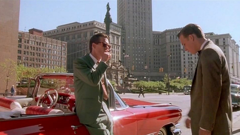 кадр из фильма Каково врать в Америке