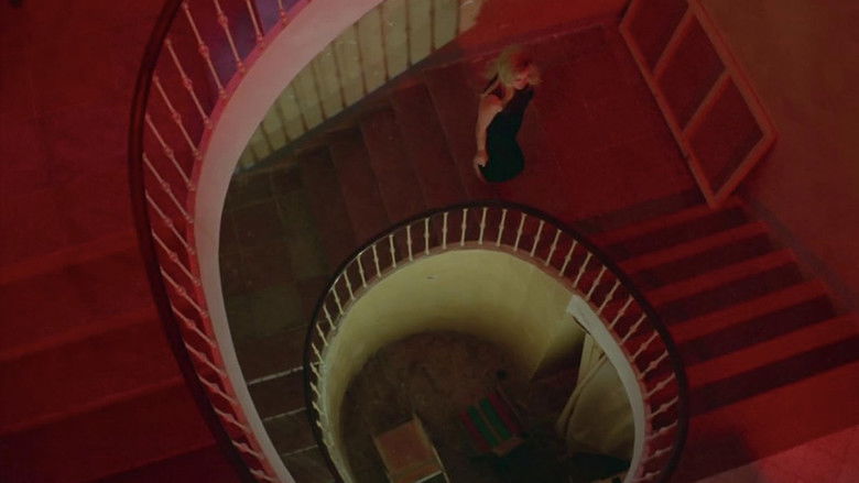 кадр из фильма Вампирши-лесбиянки