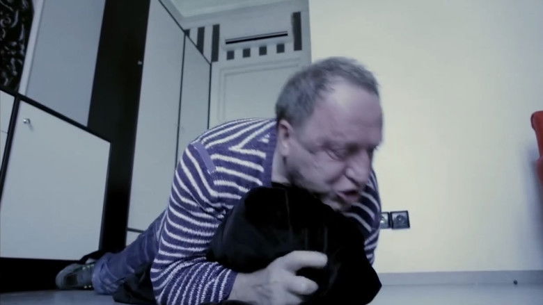 кадр из фильма Восемь