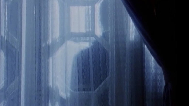 кадр из фильма マニラ・エマニエル夫人　魔性の楽園