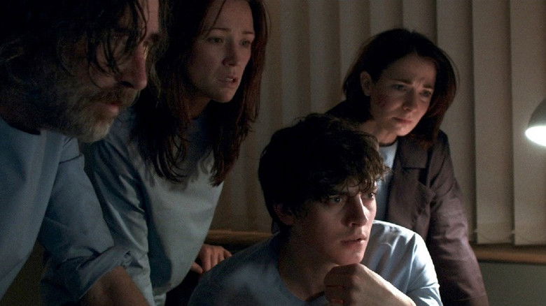 кадр из фильма Клиника