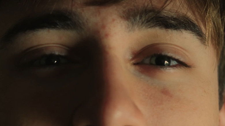 кадр из фильма ENTRE DEUX PHARES