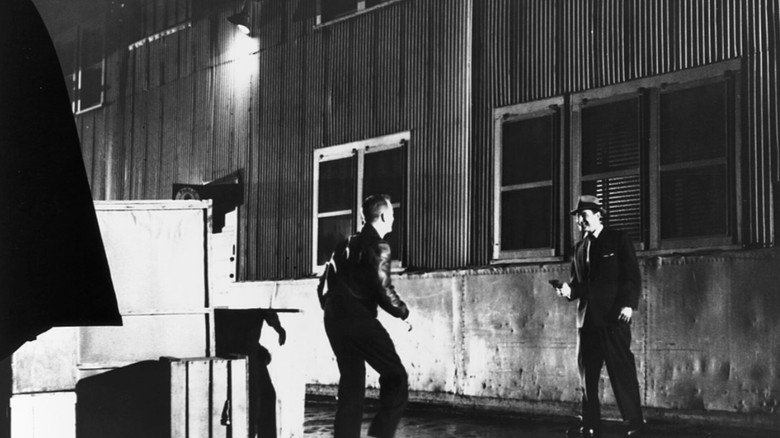 кадр из фильма 99 River Street