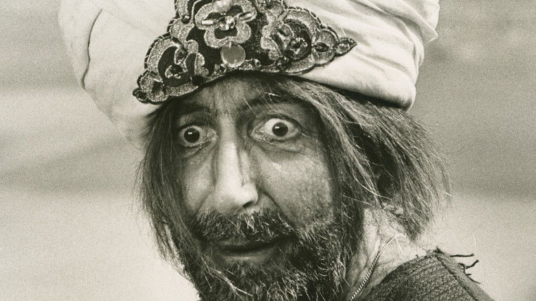 кадр из фильма Призрак Питера Селлерса