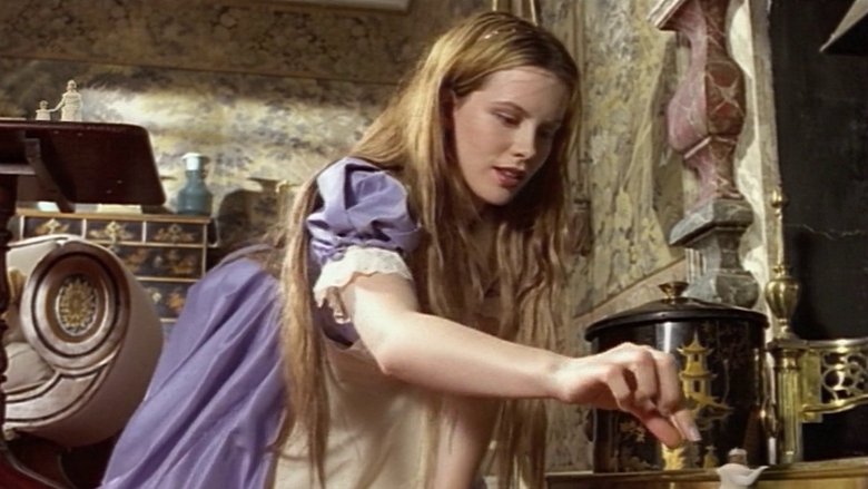 Алиса в Зазеркалье