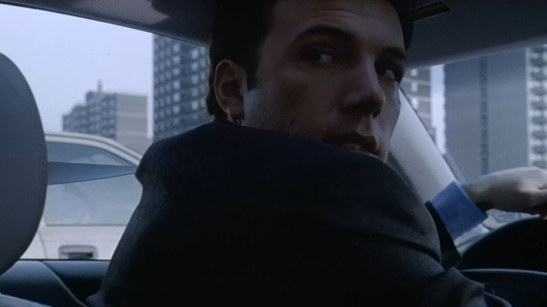 кадр из фильма В чужом ряду