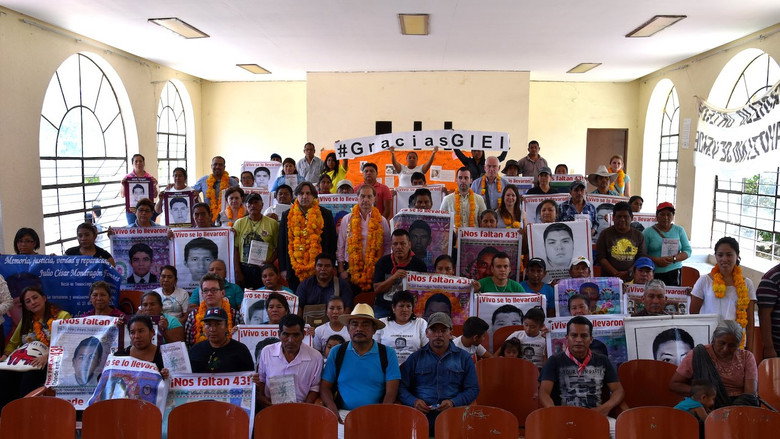 кадр из фильма Ayotzinapa, el Paso de la Tortuga