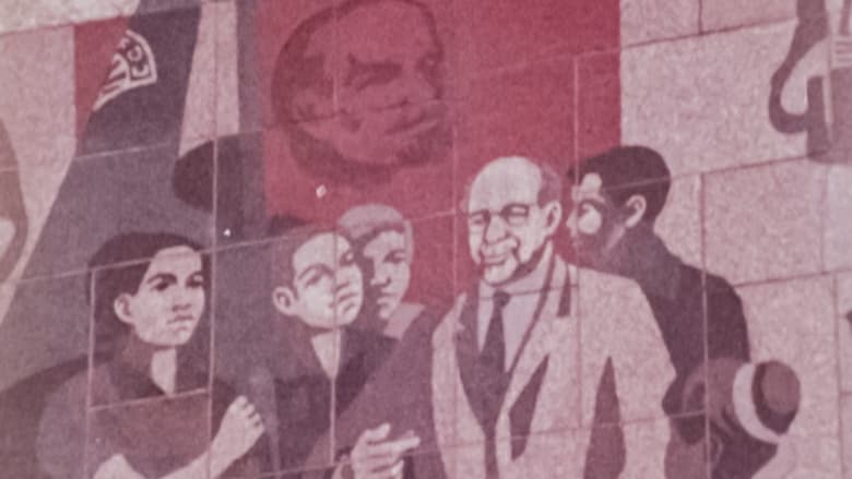 кадр из фильма Beyond the Wall