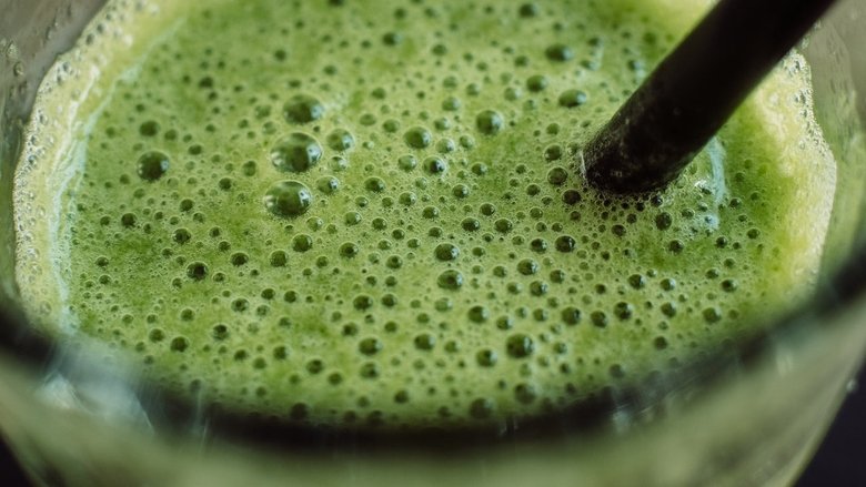 кадр из фильма Super Juice Me!