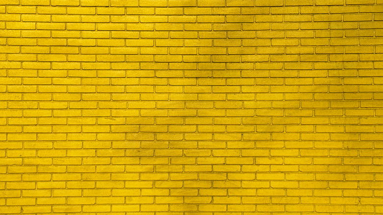 кадр из фильма Walls For Women