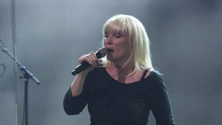 кадр из фильма Blondie - Live At The London Roundhouse