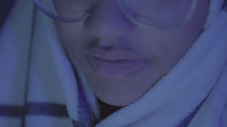 кадр из фильма COLD