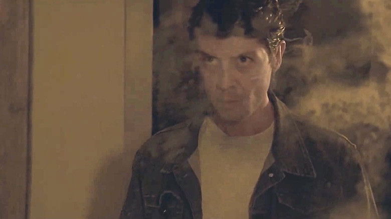 кадр из фильма Las Flores de Mayo