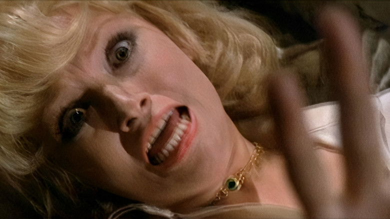 кадр из фильма L'assassino è costretto ad uccidere ancora