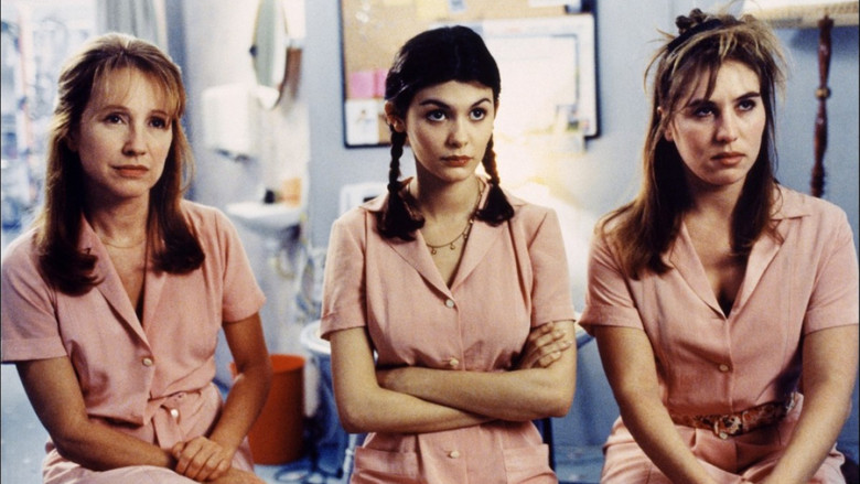 кадр из фильма Салон красоты 'Венера'