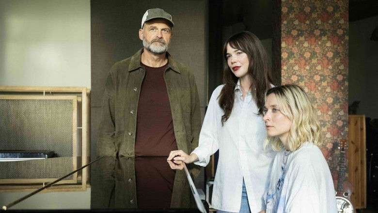 кадр из фильма Nova & Alice