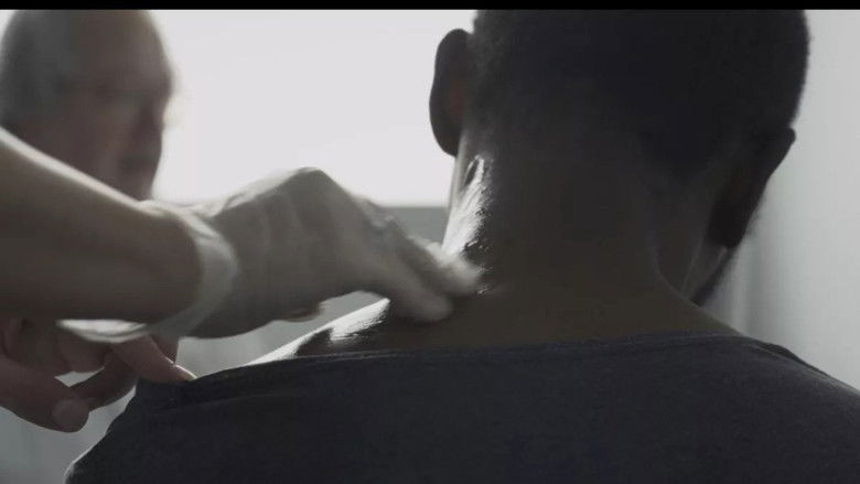 кадр из фильма Légistes, aux côtés des vivants