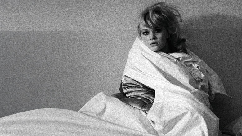 кадр из фильма Любовные похождения блондинки