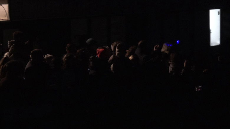 кадр из фильма Fête des Lumières