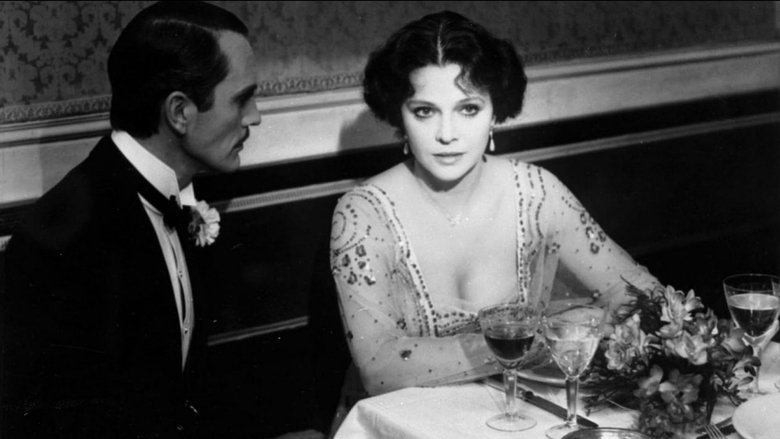 кадр из фильма Божественное создание