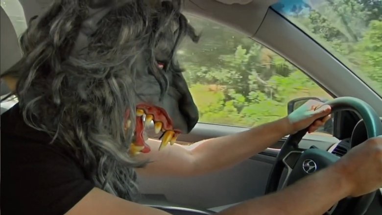 кадр из фильма Ублюдок 2