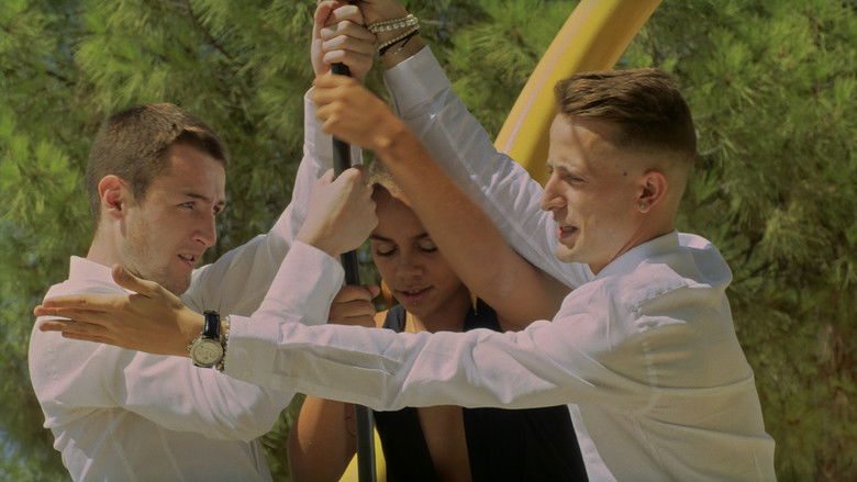 кадр из фильма A nuestros amigos