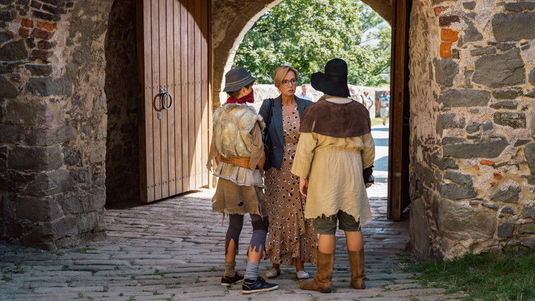 кадр из фильма Спасите замок