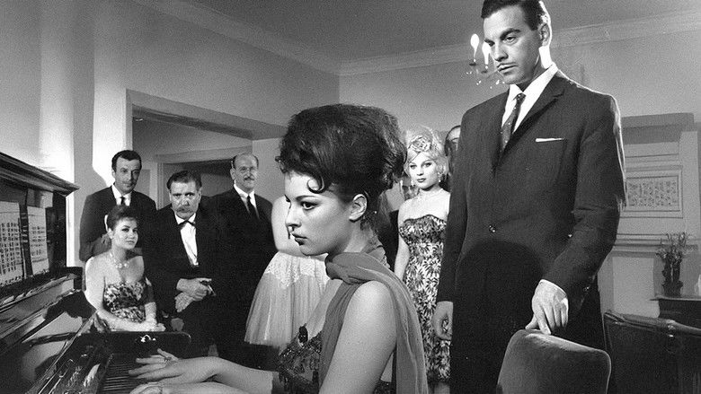 кадр из фильма Şaşkın Baba