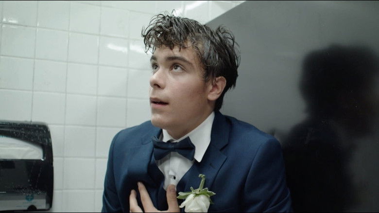 кадр из фильма Under the Lights