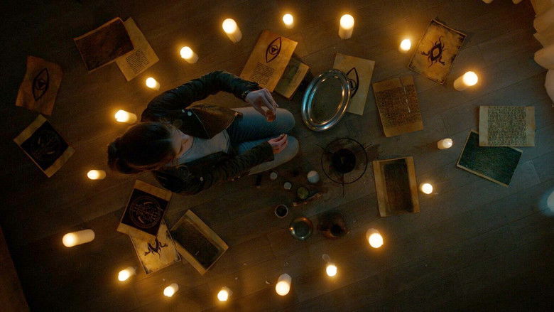 кадр из фильма Отражение тьмы