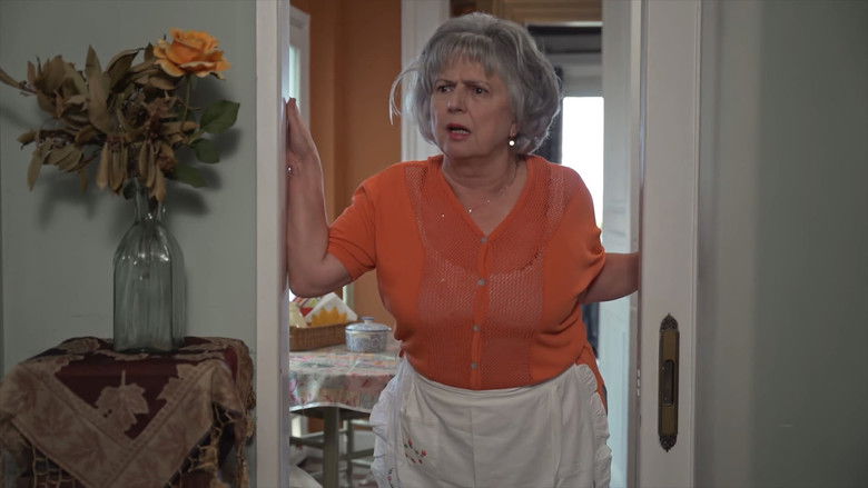 кадр из фильма Η Ραλλού Στο Σπίτι