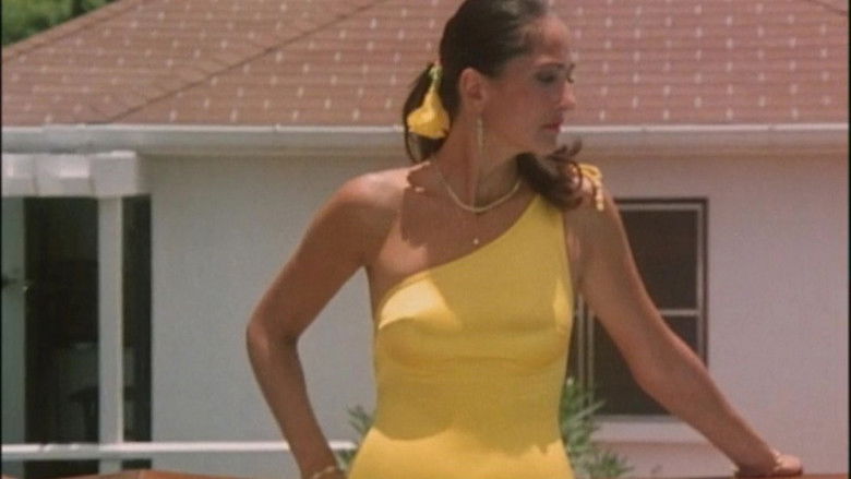 кадр из фильма Кошечка