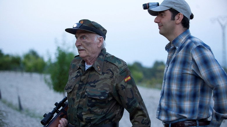 кадр из фильма Due uomini, quattro donne e una mucca depressa