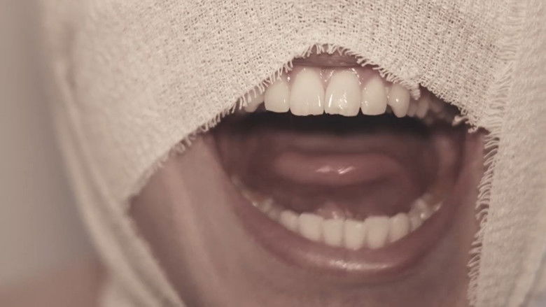 кадр из фильма The Bite