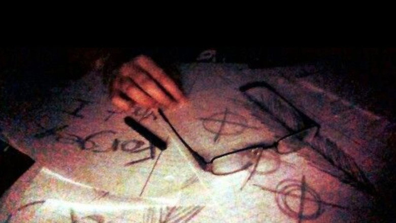 кадр из фильма Marble Hornets
