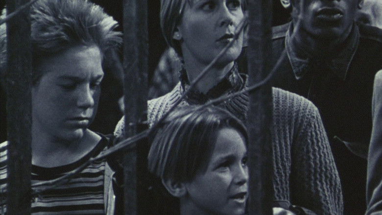 кадр из фильма Призраки