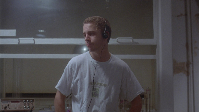 кадр из фильма Потрошитель разума