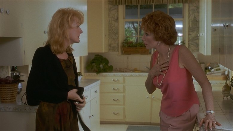 кадр из фильма Открытки с края бездны