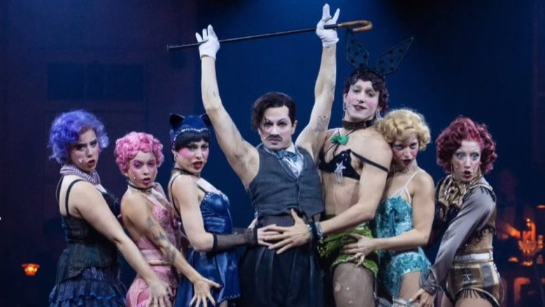 кадр из фильма קברט: הקאמרי