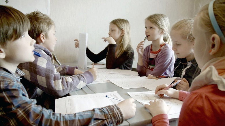Domāt skola
