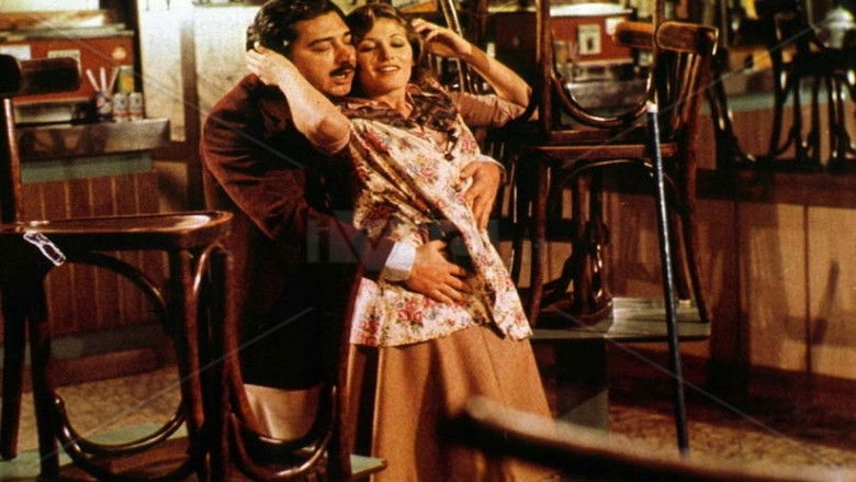 кадр из фильма Кровать на площади