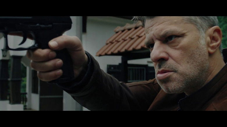 кадр из фильма Ятаган