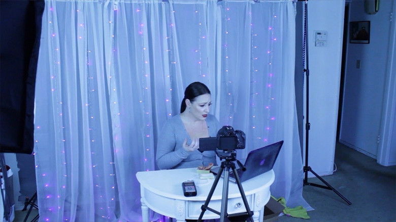 кадр из фильма The Dark Web Tapes