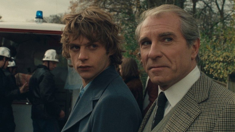 кадр из фильма Цыплёнок под уксусом