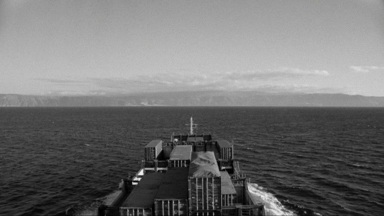 кадр из фильма Stories from the Sea