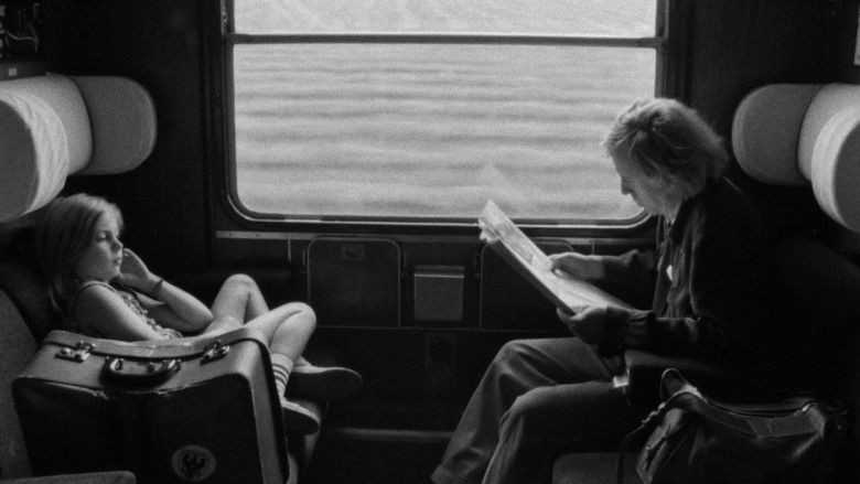 кадр из фильма Алиса в городах