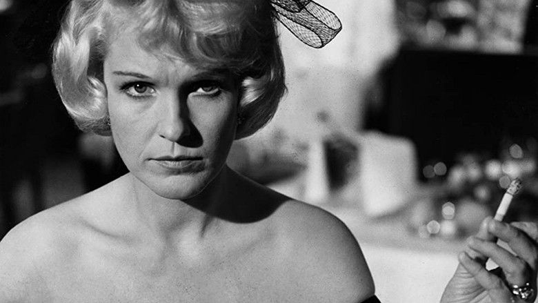 кадр из фильма Фальшивый предатель