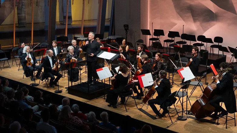 кадр из фильма Concert hommage à Franck Gehry
