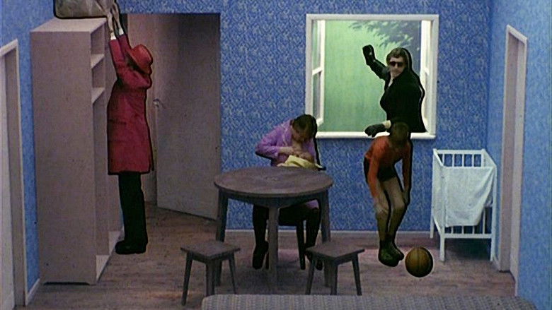 кадр из фильма Танго