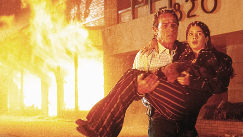 кадр из фильма Вулкан